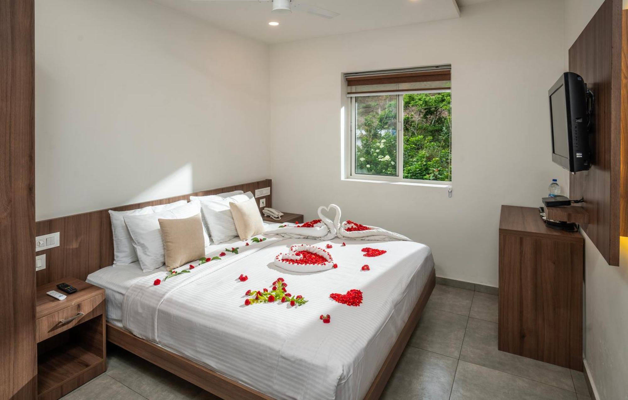 Green Tea Hotels Devikolam Exterior photo